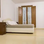 Villa Degli Eroi *